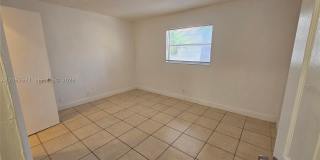 850 SW 6th Ct Gallery 9