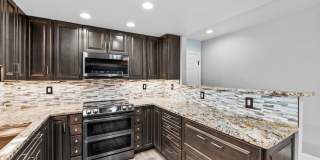 2 bed, 2 bath Available Now! Gallery 10