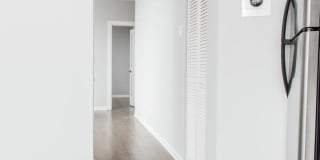 907 West School Gallery 10
