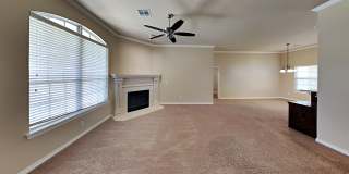 4 Bedroom 2 Bathroom Home - Midwest City Gallery 5