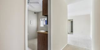 9712 Kingsbridge Dr Apt 303 Gallery 3