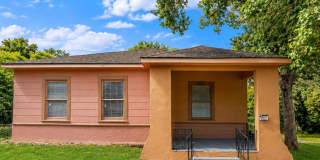 1023 W FRENCH PL 1023 W FRENCH PL Gallery 1