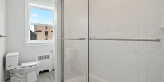 188 Bellevue Ave Gallery 35