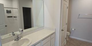 3 bed 2 bath home Gallery 9