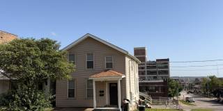 403 E. 6th 1/2 St. Gallery 26