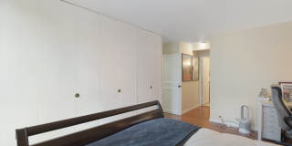 1555 N Sandburg Terrace Gallery 9