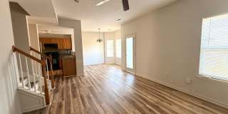 Beautifully Renovated 3 Bedroom 2.5 Bath Townhome with Garage! Pet Friendly! Gallery 27