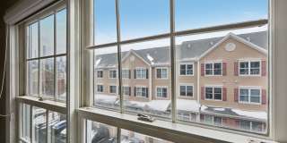 273 ROSLYN CT Gallery 34