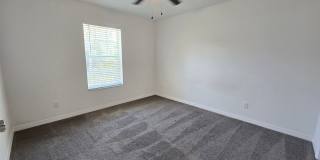 Beautiful 2 bed/ 2 bath Townhome w/ Balcony, Garage & Community Pool Gallery 20