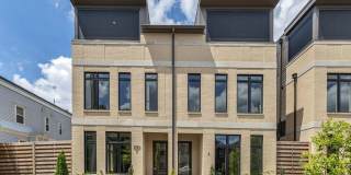 Stunning Salemtown Townhome With Fenced In Yard Stunning Salemtown Townhome With Fenced In Yard Gallery 1