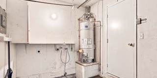 Beautifully Updated 4 Bed 2 Bath Home Gallery 29