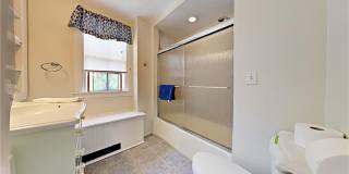 66 Farewell Street unit: 2 Gallery 19