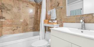 540 Brickell Key Dr UNIT 500 (A11959509) Gallery 13