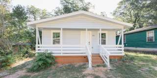 Updated 3BR/2BA Home – 50% off 1st Month! Gallery 1