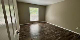 Autumn Creek Apartmenta Gallery 15