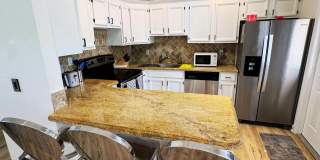 300 NE 7th Street Gallery 4