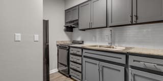 410 Heights Gallery 2