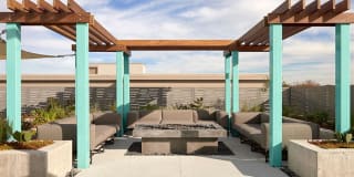 Link Apartments Canvas Gallery 10