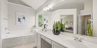 Freshly Renovated 4 Bedroom Home In Centerville OH Gallery 19