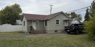 Updated 2-bedroom 1 bath house in Springfield! Gallery 1