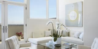 The Avenue Hollywood Gallery 8