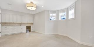 105 West Chestnut Street Gallery 22