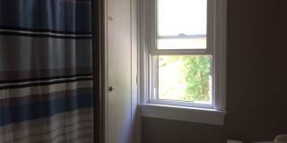 Spacious 3 Bedroom Home with Central Air in University Heights! Gallery 17