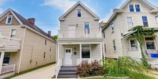 Three Bedroom Single Family Home in Norwood! Gallery 1
