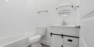 522 Kelton Avenue Gallery 22