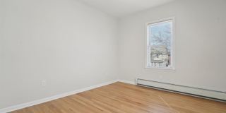 403 Abington Avenue Gallery 21