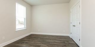 2432 Elmcroft Avenue Gallery 32