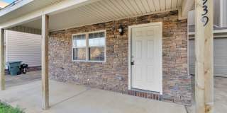 4 Bedroom 2.5 Bath Townhome near Centennial Park! Fenced Yard! Gallery 4