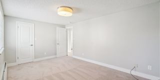 Pearl Gallery 3