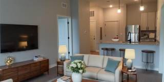 112 E Greenhill Lane Gallery 2