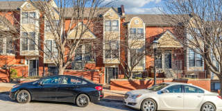 530 W 10th Street Gallery 1