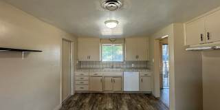 Spacious home near Bakersfield College  Bluffs! Gallery 3