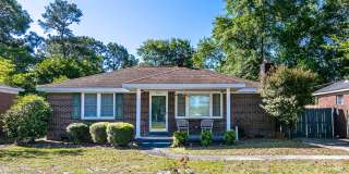 Beautiful rental full of character and charm located in The Avenues of Cayce! Close to USC! Gallery 1