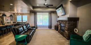 4 Bed, 3 Bath, 3 Car Garage for rent. Small Dog Allowed Gallery 15