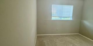 4 Bedroom, 2 Bathroom Duplex - Pet Friendly Gallery 19