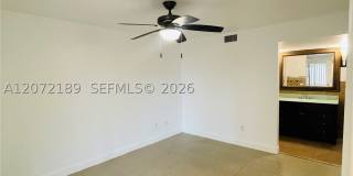 20005 NE 3rd Ct Gallery 18