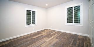 Adorable Duplex Unit with Attached Garage Gallery 7