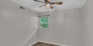 2036 19th Street Gallery 14