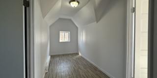7 Hill Street - 2nd Floor Gallery 12