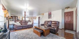 Room in 4 Bedroom Home at Magnolia Grove Gallery 14