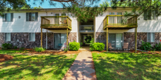 Hillwood Manor Apartments Gallery 1