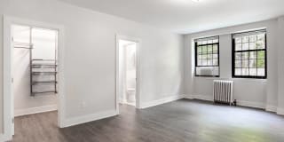 1900 Lamont Gallery 23