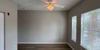 Updated 2BR Condo with Garage in Hunter’s Creek Gallery 24