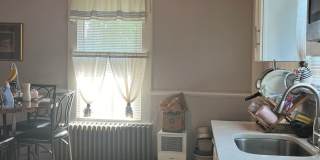 2 Bed / 1 Bath First-Floor Rental – Available ASAP Gallery 5