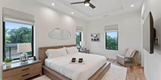 214 28th Street Gallery 31