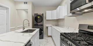 4704 W Monroe Street Gallery 3